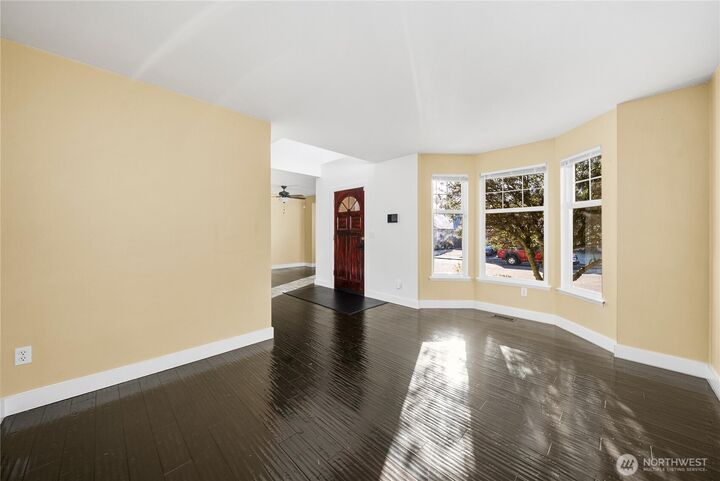 Property Photo:  13209  167th Street E  WA 98374 