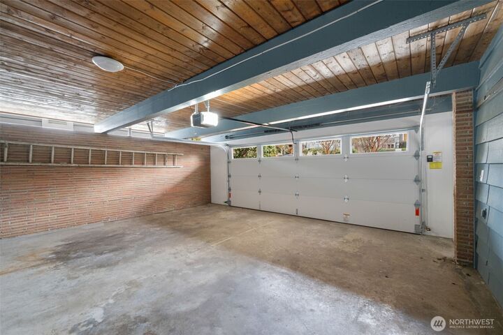 Property Photo:  2539  30th Avenue S  WA 98144 