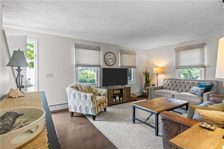 Property Photo:  62 Beachmount Avenue  RI 02809 