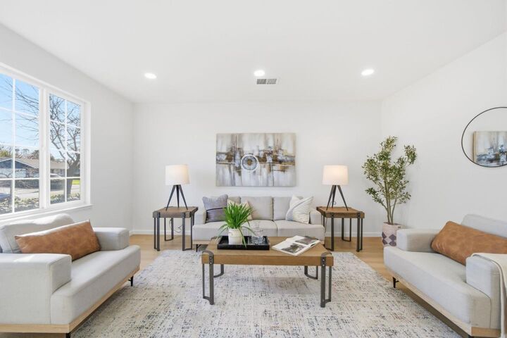 Property Photo:  939 Sapphire Court  CA 95136 