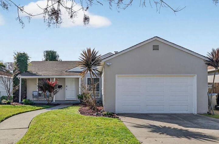 Property Photo:  1237 Santa Paula Avenue  CA 95110 