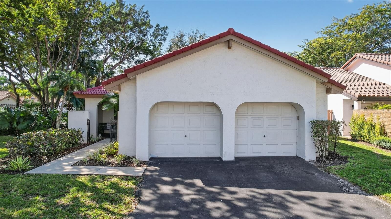 Property Photo:  2141 Austin  FL 33326 