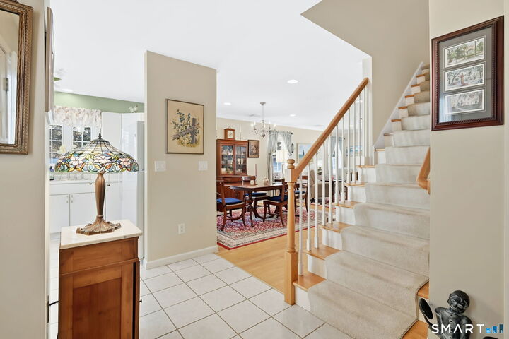 Property Photo:  8 Eaton Circle 8  CT 06117 