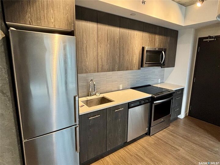 Property Photo: 490 2nd Avenue S 804 SK S7K 4H5