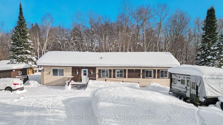 Property Photo:  1 Fox Run Lane  ON P1H 1E3 