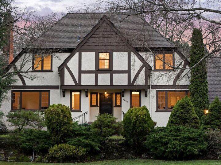 Property Photo:  3400 Upper Terrace Rd  BC V8R 6E6 