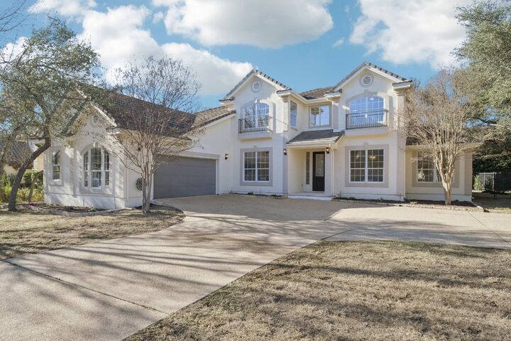 Property Photo: 10 Lost Meadow Trail TX 78738