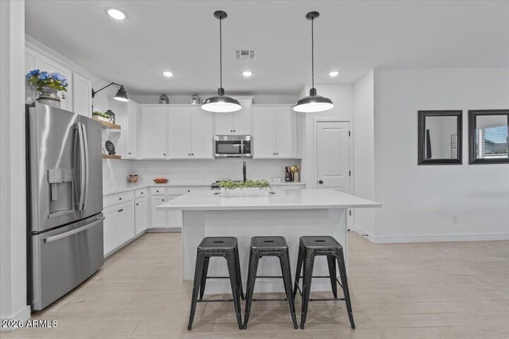 Property Photo:  42505 W Vincent Drive  AZ 85138 