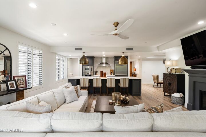 Property Photo:  7175 E Camelback Road 305  AZ 85251 