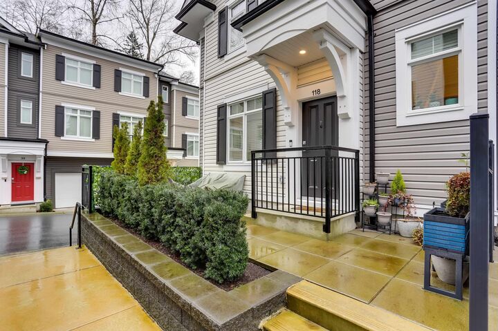 Property Photo: 2070 Oak Meadows Drive 118 BC V3Z 1J1