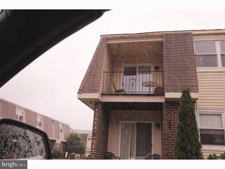 Property Photo:  11-6 Florence Tollgate Place  NJ 08518 