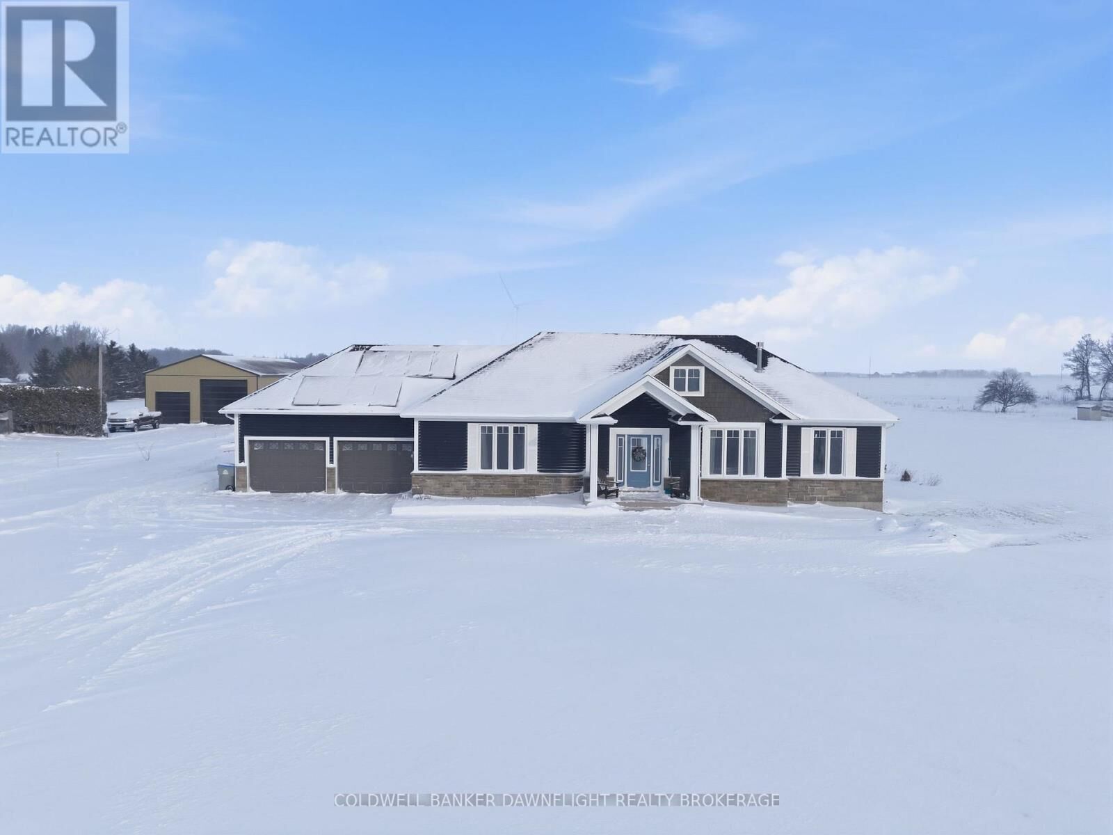 Property Photo:  60 Victoria Avenue West  ON N0M 1M0 