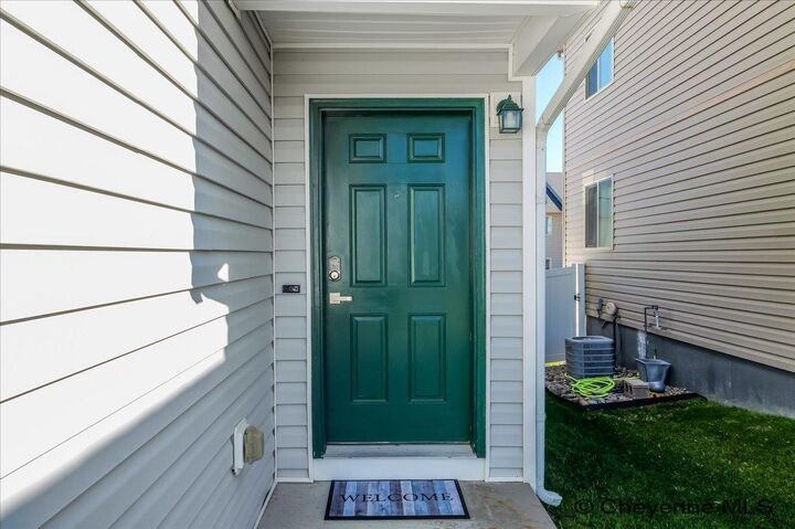 Property Photo:  82 27th St A  WY 82201 