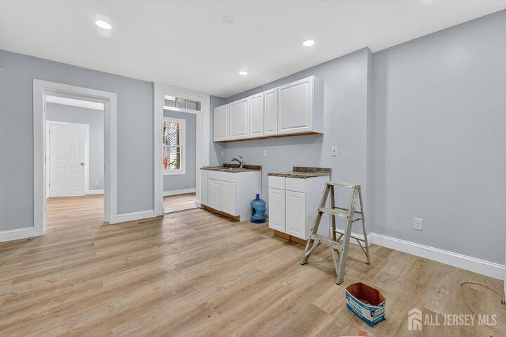 Property Photo: 11 N. Willow Street 1 NJ 08608