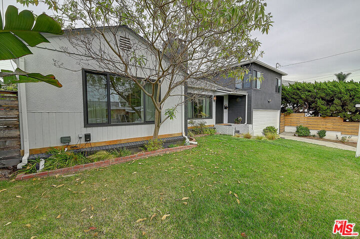 Property Photo:  885 Kincaid Ave  CA 90302 