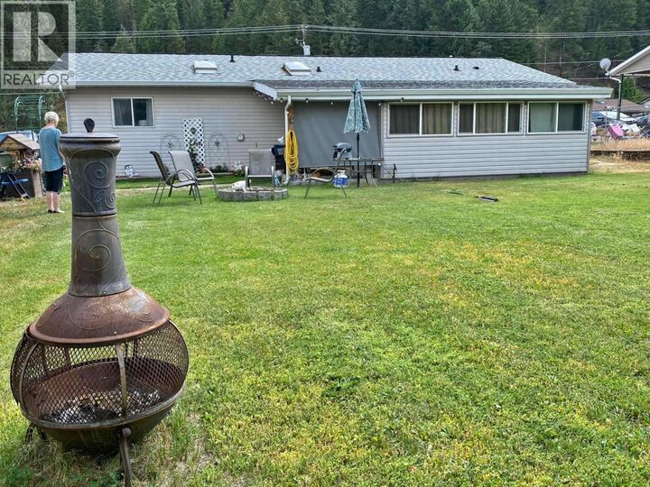 Property Photo: 4713 Birch Lane BC V0E 1E0