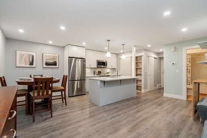 Property Photo:  34909 Old Yale Road 1422  BC V3G 2E7 