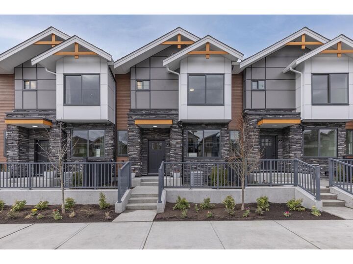 Photo de la propriété: 6035 141 Street 16 BC V3X 2N2