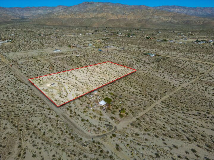 Property Photo:  23750 Larsen Lane  CA 92241 