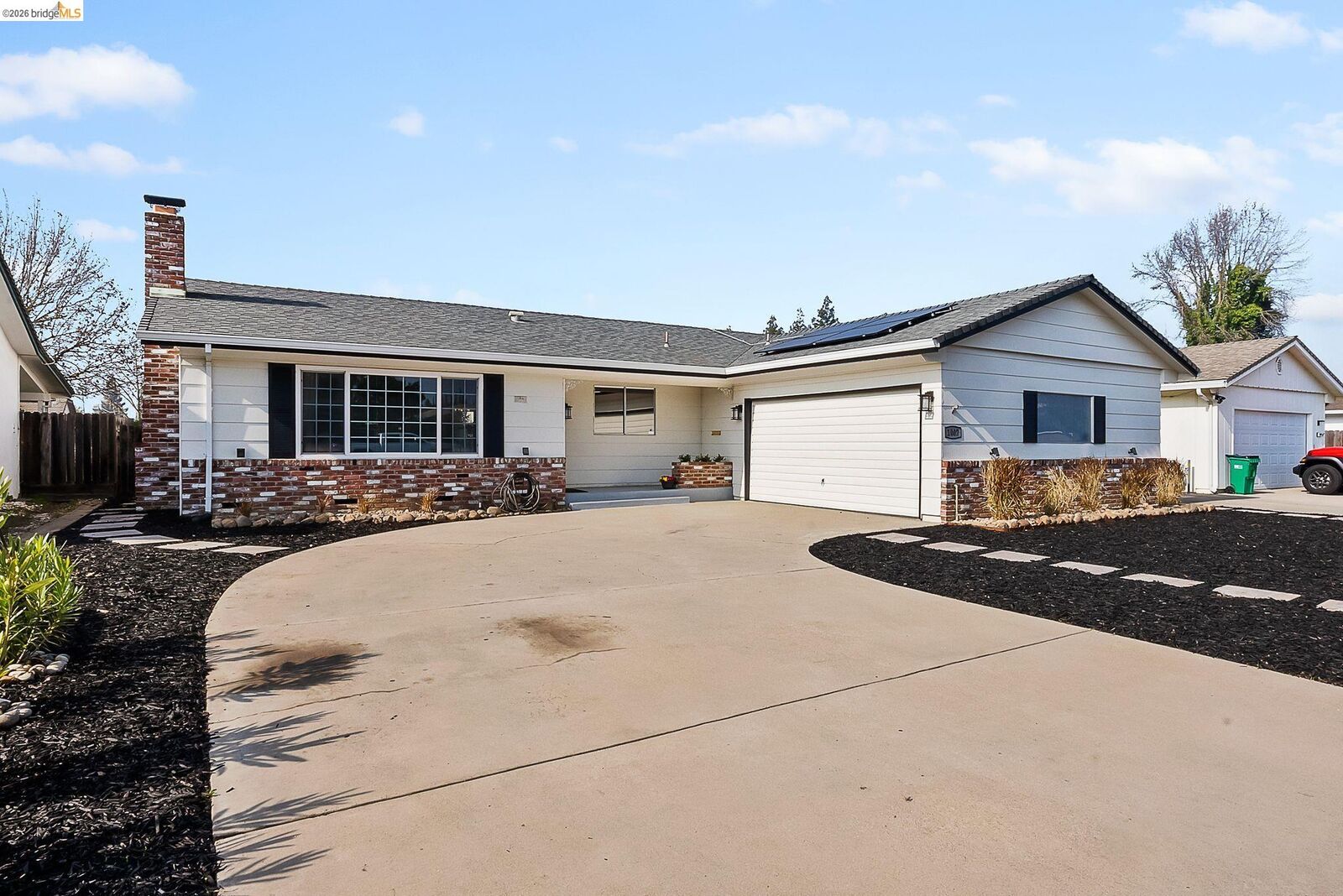 Property Photo: 1007 S Mills Ave CA 95242