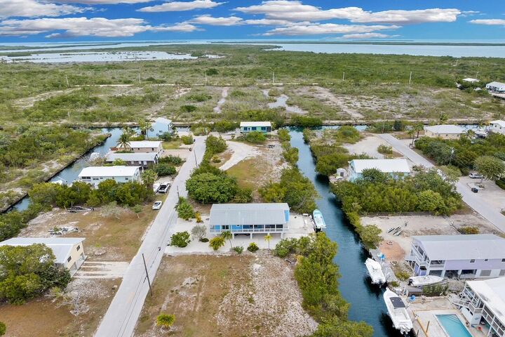Property Photo:  3633 Blue Lagoon Street  FL 33043 