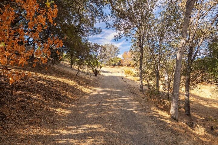 Property Photo: 3279 Quail Run Road CA 95338