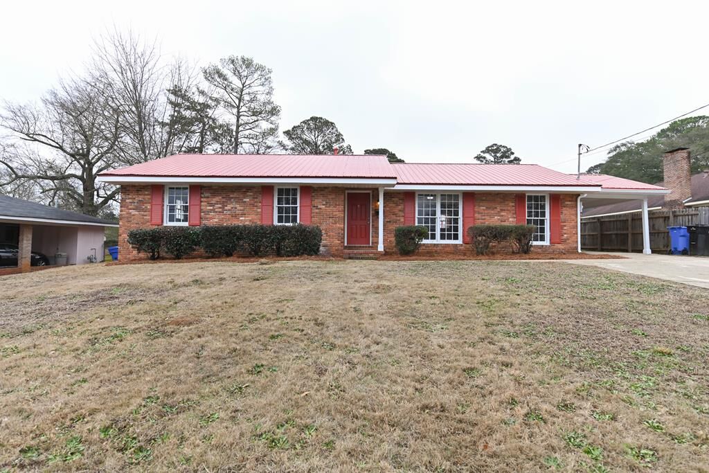 Property Photo: 718 Wedron Drive GA 31907