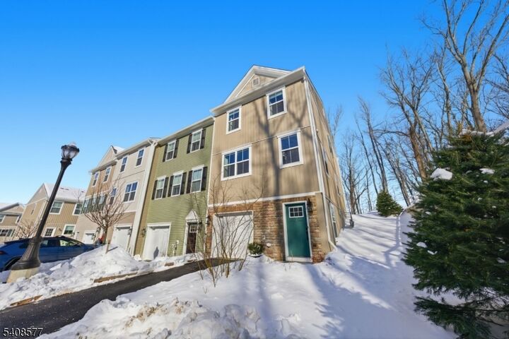 Property Photo: 7 Moreno Pl NJ 07885