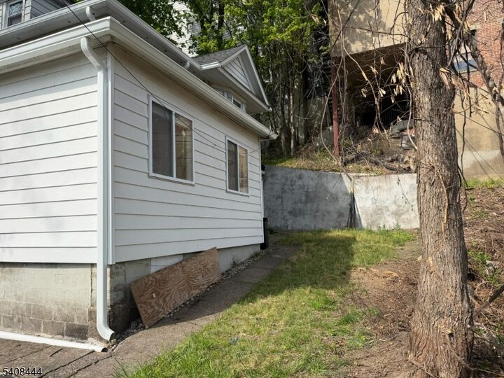 Property Photo:  159 Plane St  NJ 07005 