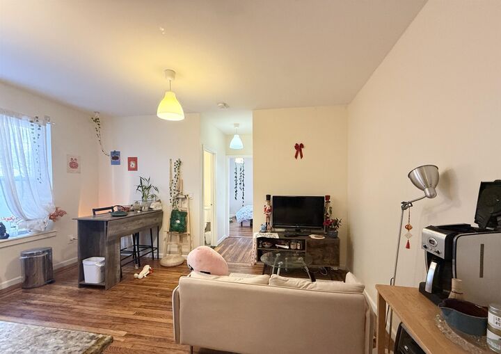 Property Photo: 160 Vroom St 25 NJ 07306