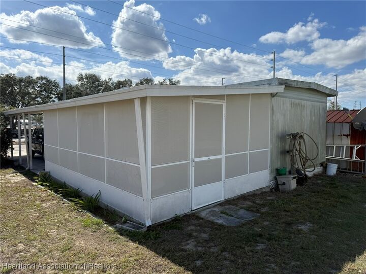 Property Photo: 2724 Desoto Road FL 33870