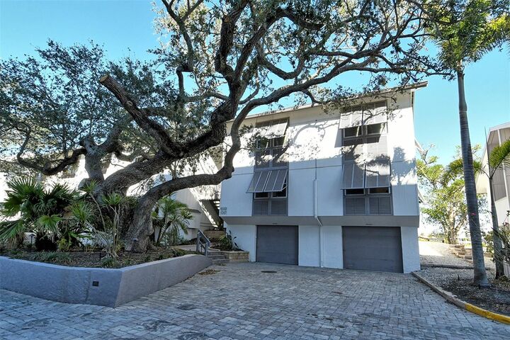 Property Photo: 6047 E Peppertree Way 224 FL 34242