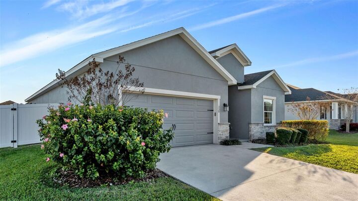 Property Photo:  330 Travelers Creek Drive  FL 33823 