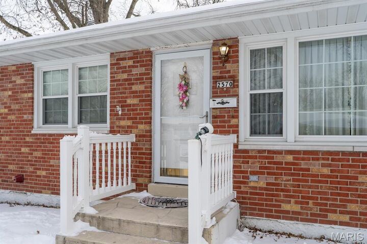 Property Photo:  2570 Boyle Avenue  IL 62040 