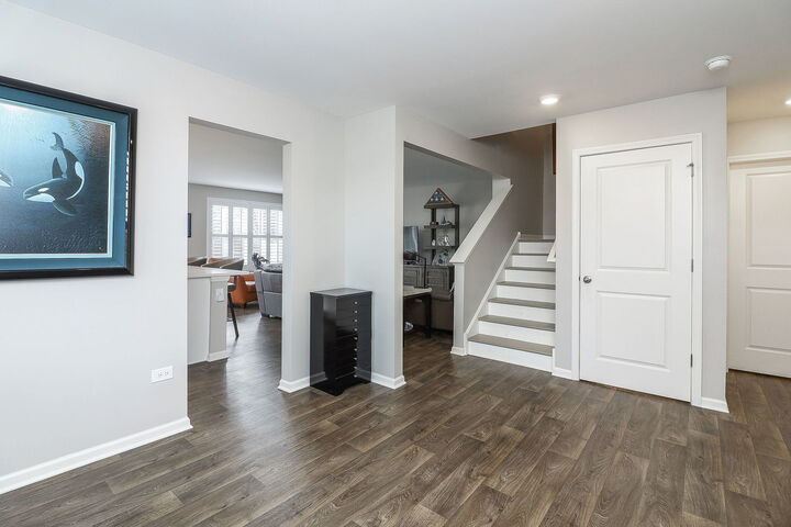 Property Photo: 2084 Canyon Creek Court IL 60503