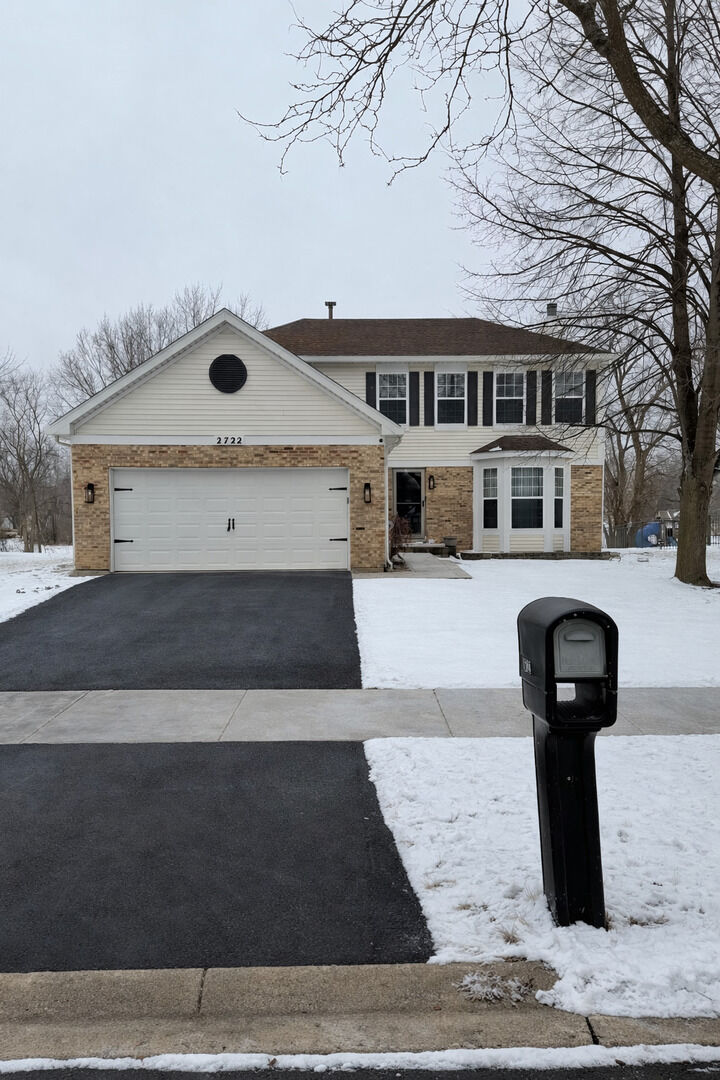 Property Photo: 2722 Lahinch Drive IL 60503