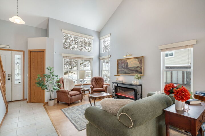 Property Photo:  34 Elm Avenue  IL 60020 