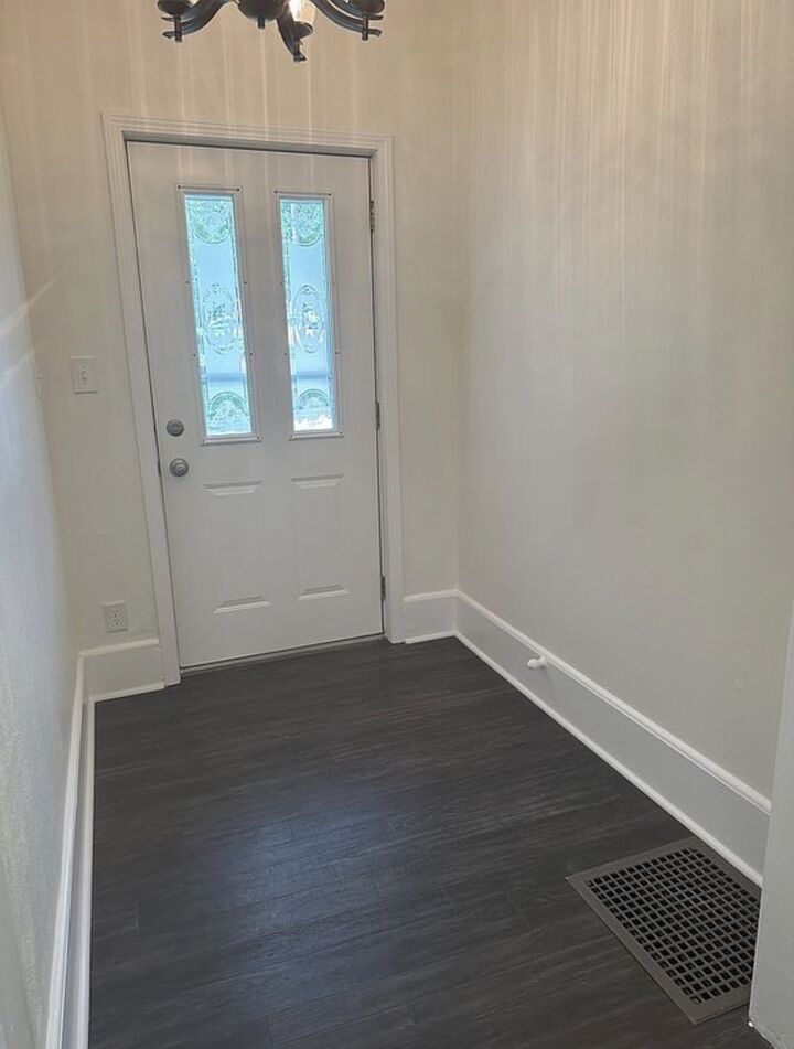 Property Photo:  616 10th Avenue  IL 61252 