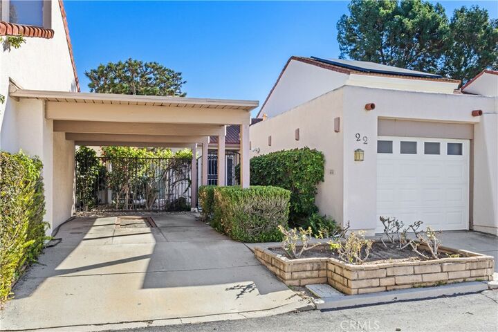 Property Photo:  22 Meadowsweet  CA 92612 