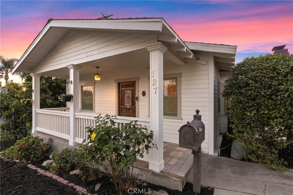 Property Photo:  127 S Redwood Avenue  CA 92821 