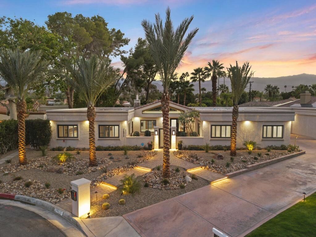 Property Photo:  74075 Covered Wagon Trail  CA 92260 