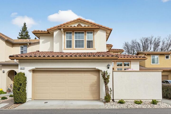 Property Photo: 6679 Surfside Way CA 95831