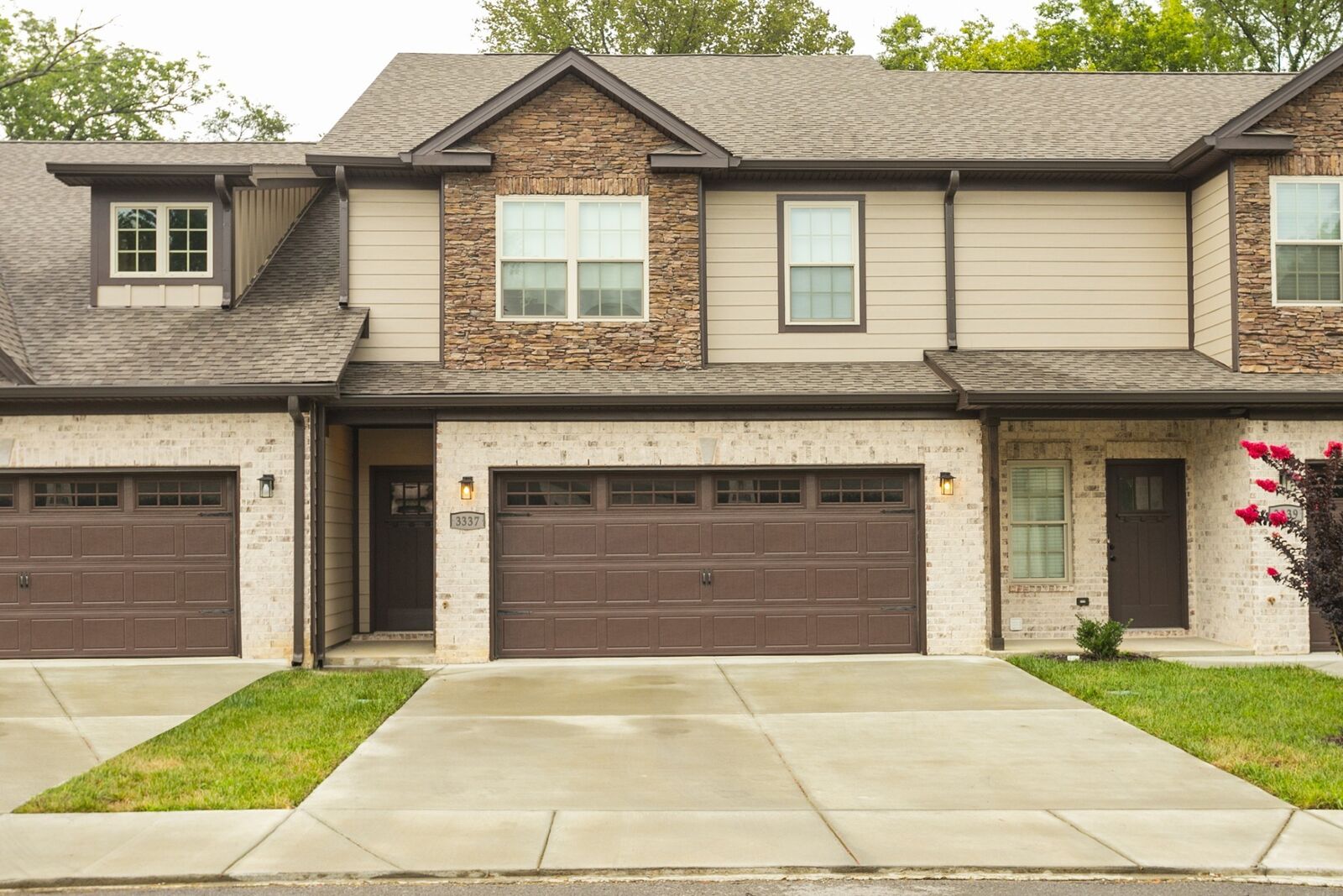 Property Photo:  3337 Alta Ln  TN 37128 