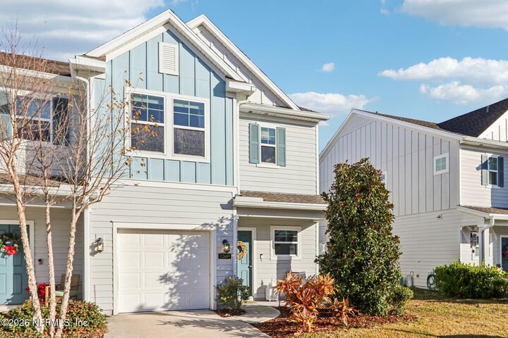 Property Photo: 12689 Josslyn Lane FL 32246