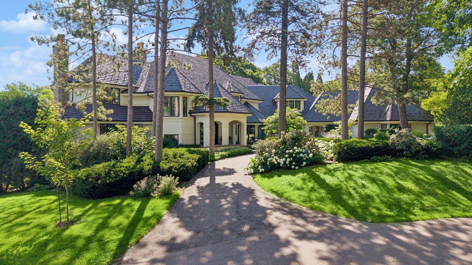 Property Photo: 2505 Cedar Point Drive MN 55391