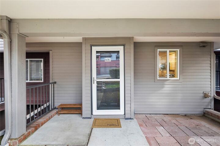 Property Photo: 15805 Waynita Way NE D204 WA 98011