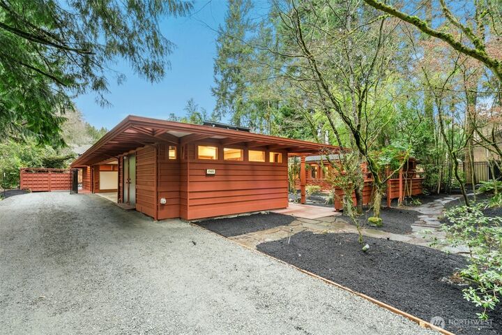 Property Photo: 7102 NE 132nd Street WA 98034