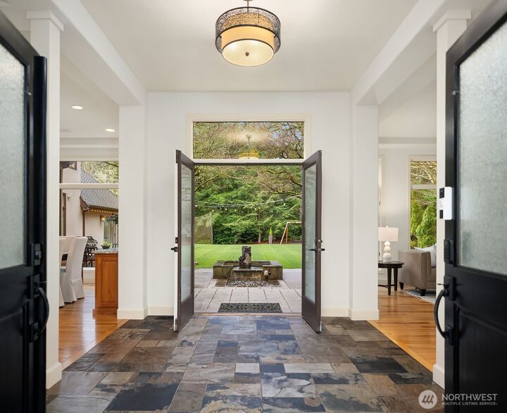 Property Photo:  3533  262nd Avenue SE  WA 98075 