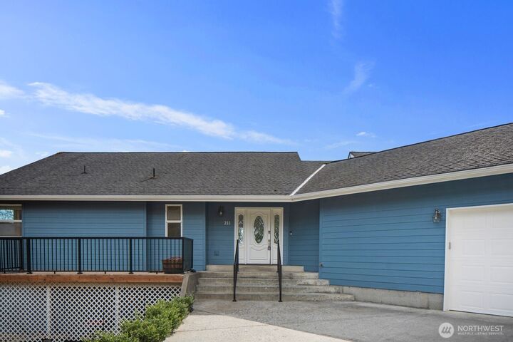 Property Photo: 211 Basswood Drive WA 98645