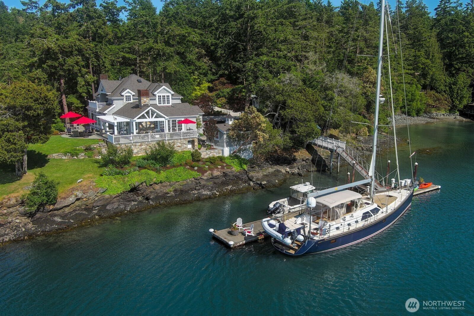 Property Photo:  95  Laurel Point Lane  WA 98250 